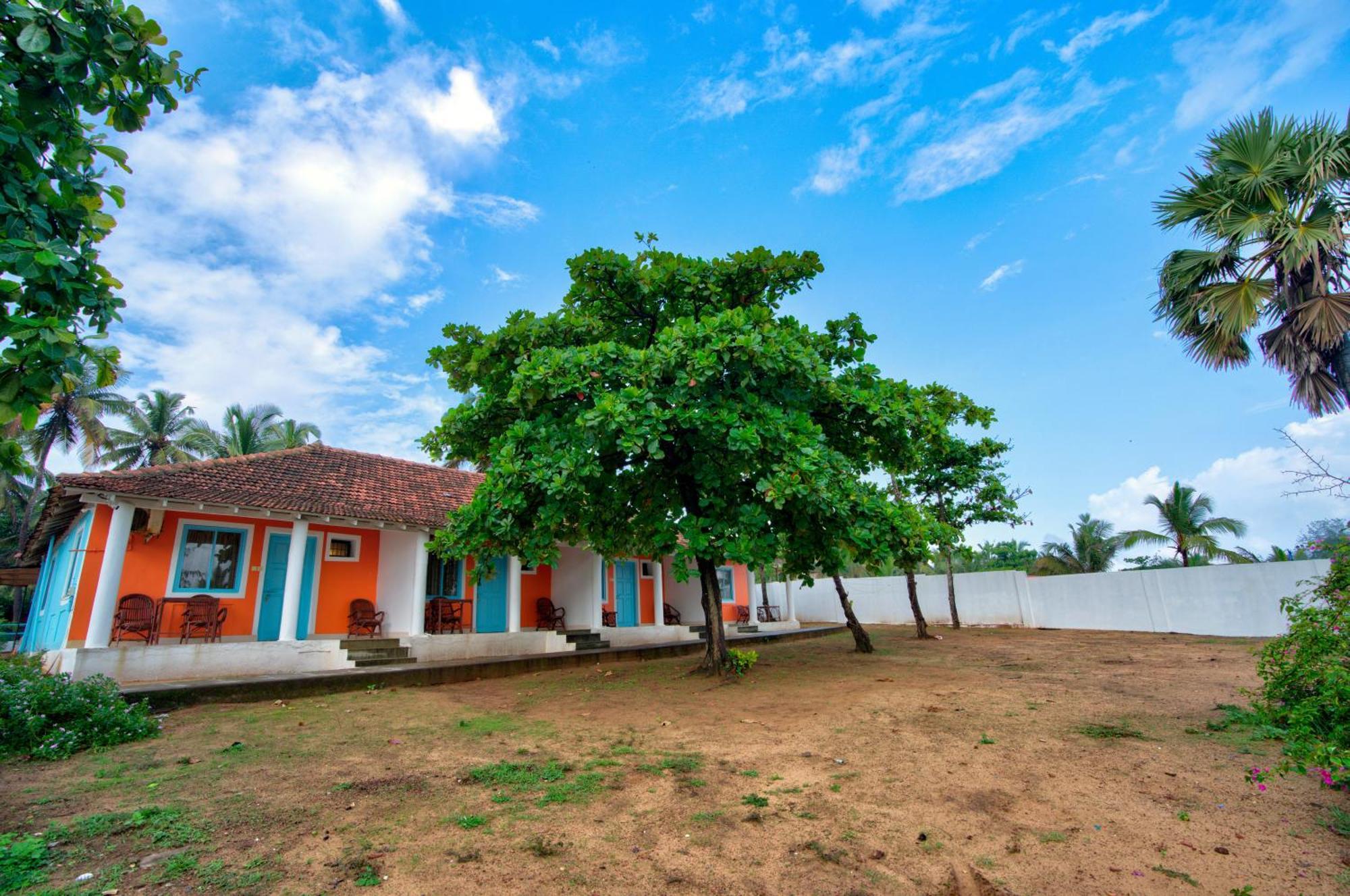 Papilio Beach Front Cottages-Tbv Baga Exterior photo