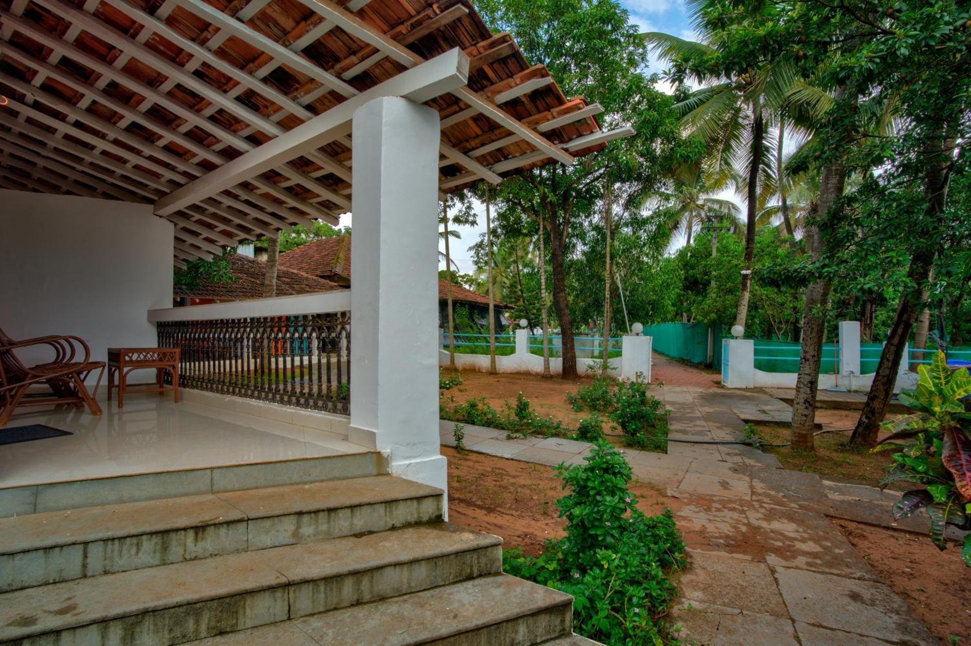Papilio Beach Front Cottages-Tbv Baga Exterior photo