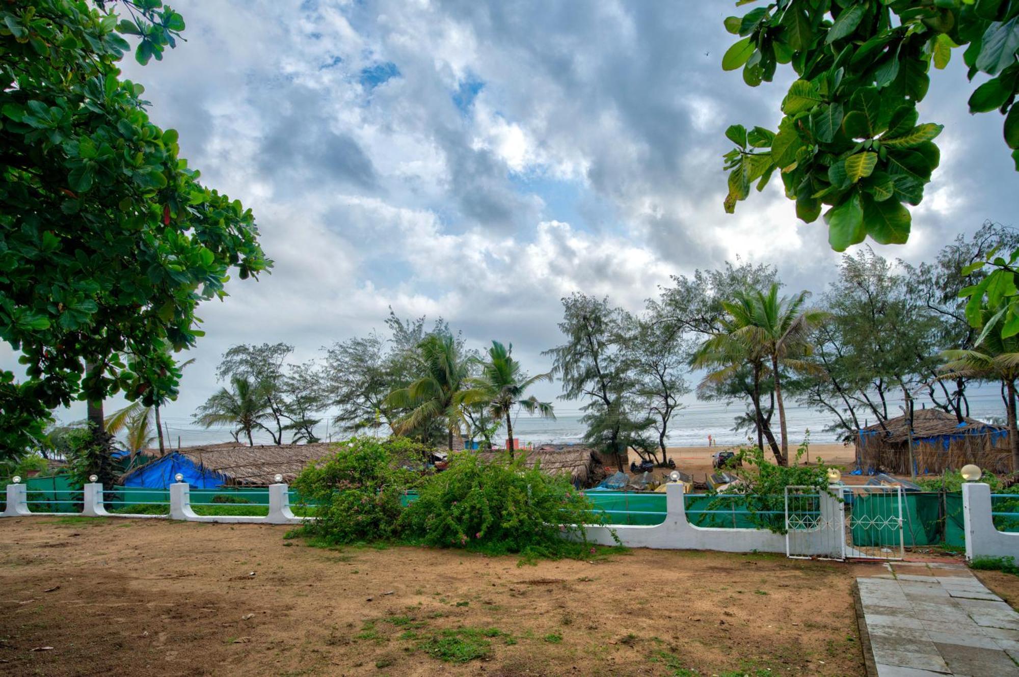 Papilio Beach Front Cottages-Tbv Baga Exterior photo