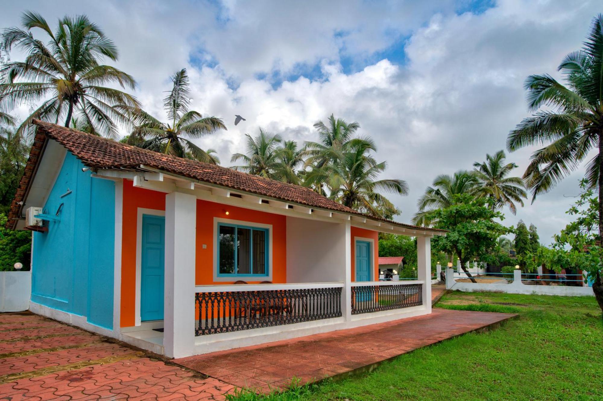 Papilio Beach Front Cottages-Tbv Baga Exterior photo