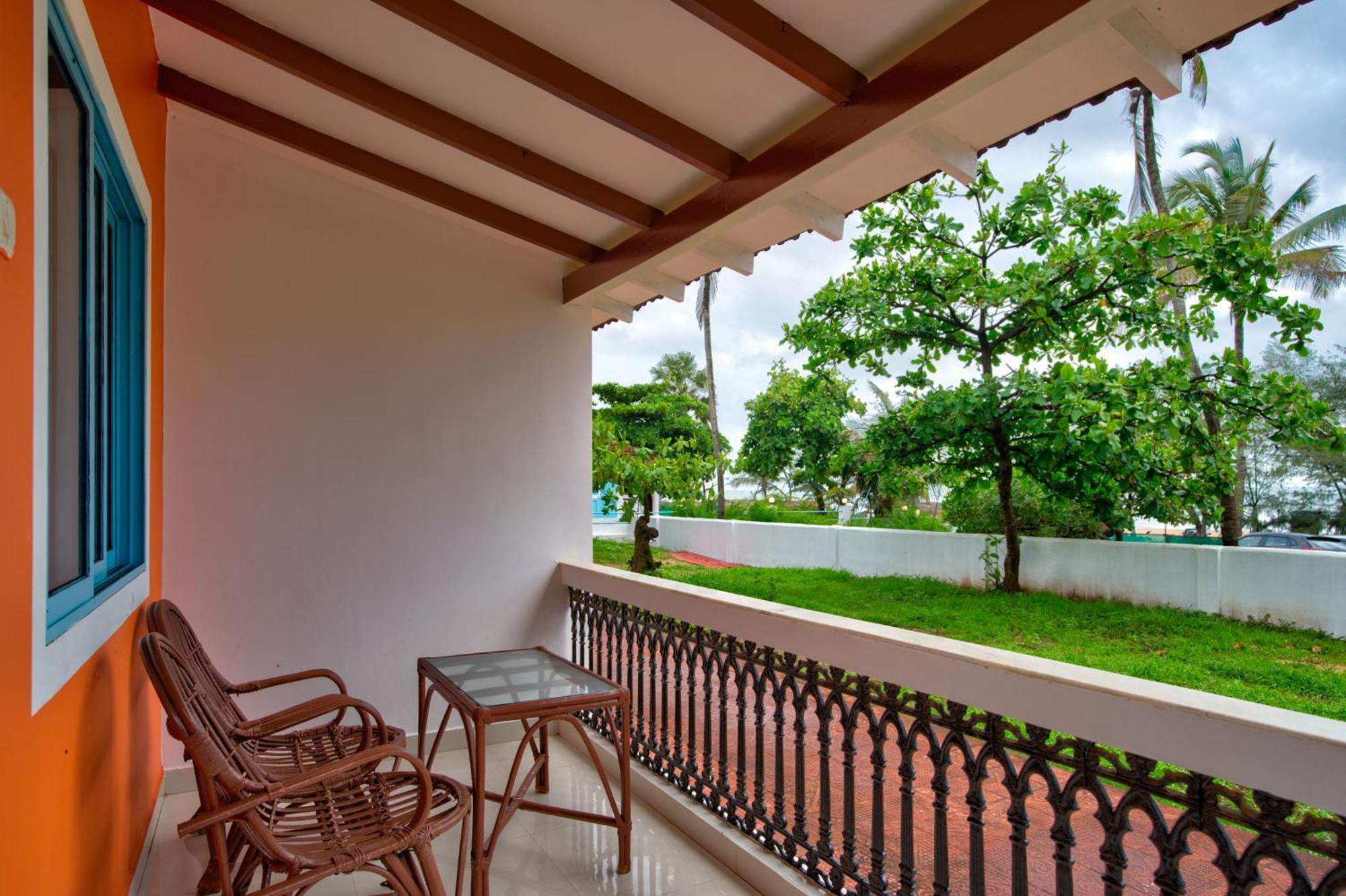 Papilio Beach Front Cottages-Tbv Baga Exterior photo