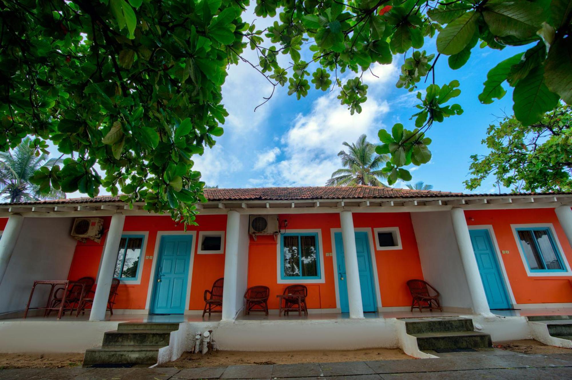 Papilio Beach Front Cottages-Tbv Baga Exterior photo