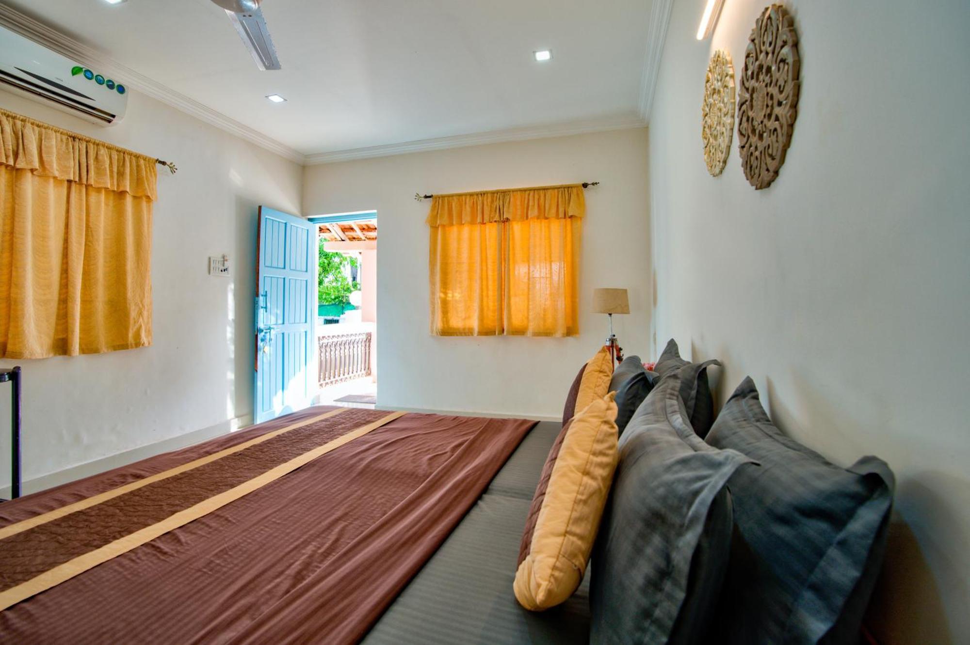 Papilio Beach Front Cottages-Tbv Baga Exterior photo